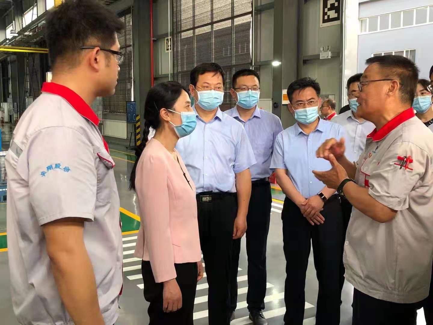 省委常委、组织部部长陈安丽莅临我司调研企业党建及运行情形